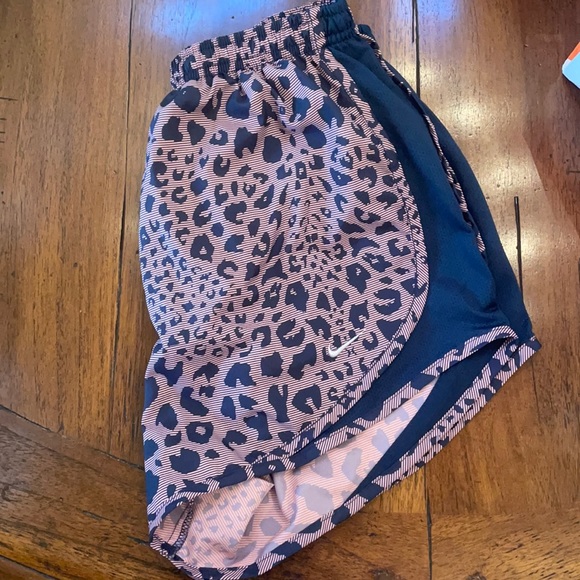 Shorts: leapord, leapord print, cute shorts, safari, leopard print, safari shorts, leopard print 